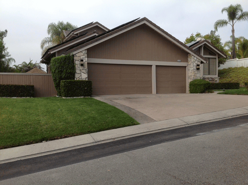 Traditional Design Brown Exterior and Light Brown Trim